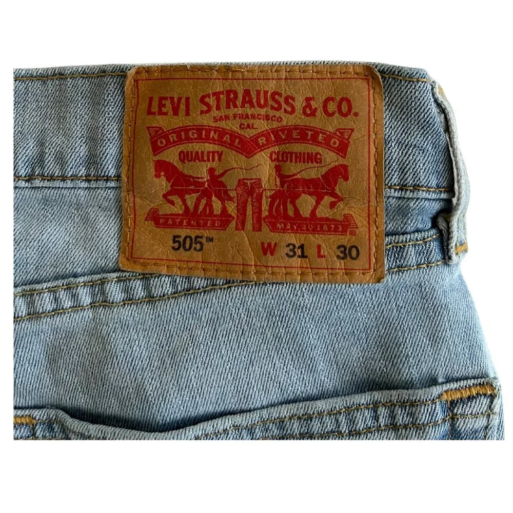 505™ Regular Fit Men's Jeans - Light Wash - Picture 3 of 5